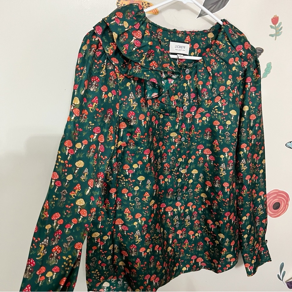 J.Crew Collection silk-twill ruffle-collar top in mushroom floral M NWT - Picture 3 of 10